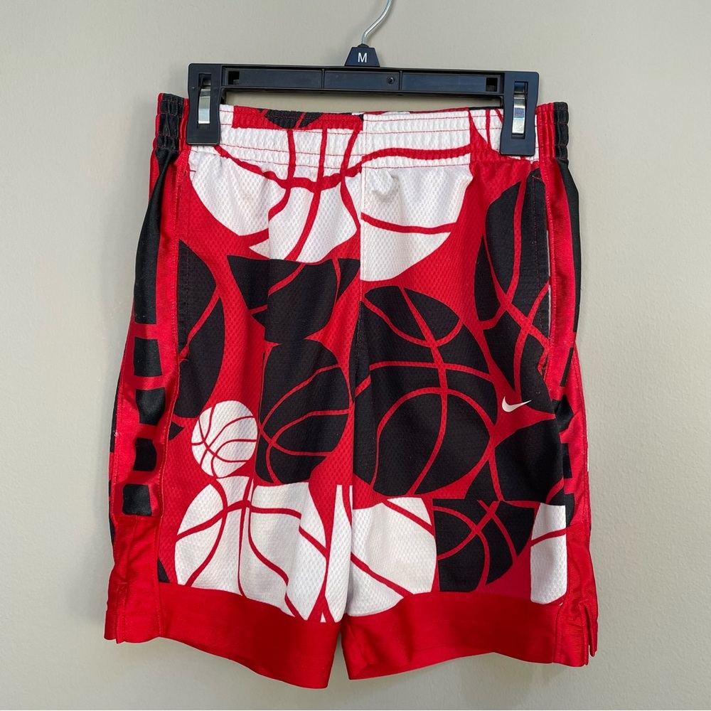 NIKE Youth Dri-Fit Elite Big Kids' Printed Basketball Shorts - Size M
